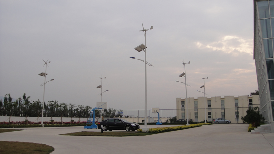 澳門(mén)風(fēng)光互補(bǔ)道路工程