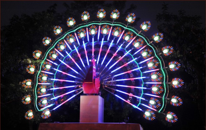 云南住宅小區(qū)藝術(shù)燈試裝